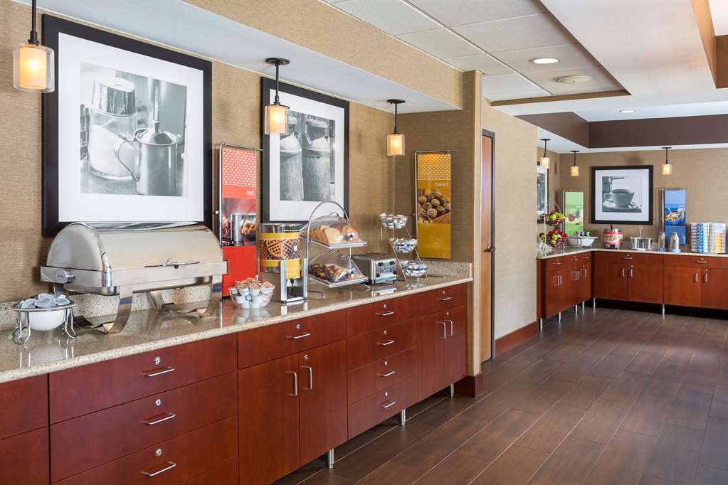 Hampton Inn By Hilton Youngstown-West I-80 Mineral Ridge Restaurant photo